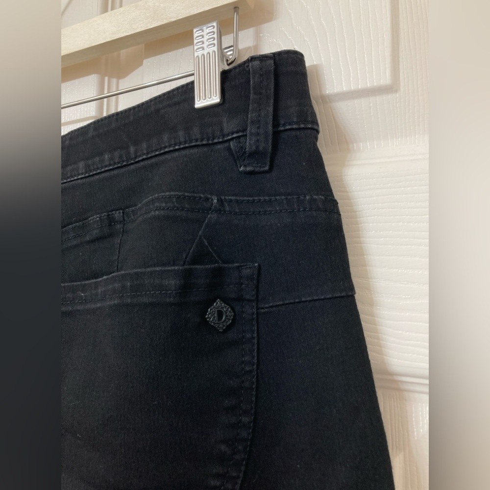 Democracy Women’s “Ab”solution Black Denim 9” Jean Shorts Size 14 Summer Beach - Picture 5 of 9